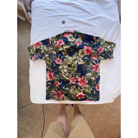 Tori Richard Uniforms Hawaiian Style Floral Button-Up Shirt M Cotton/Rayon Blend - Picture 4 of 6